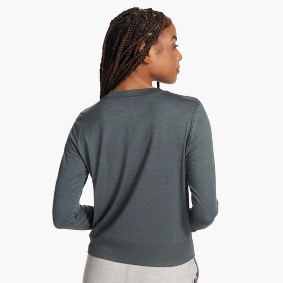 Vuori Daydream Crewneck Long Sleeve Pullover, Size M in Cape Heather - Picture 2 of 9